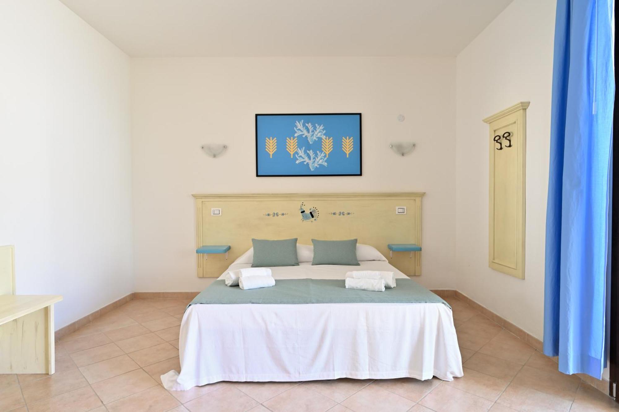Mimose Beach Village Badesi Εξωτερικό φωτογραφία