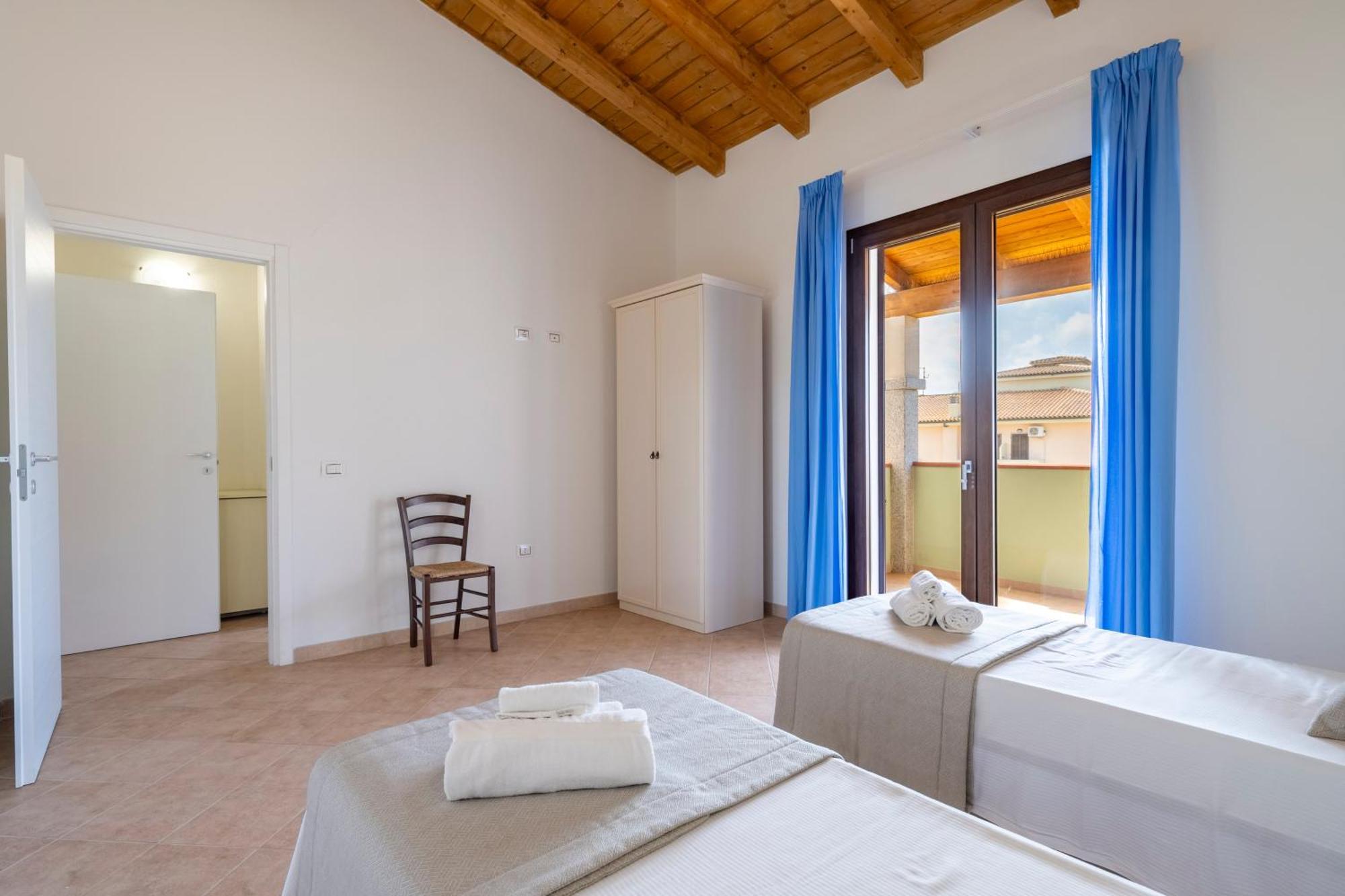 Mimose Beach Village Badesi Εξωτερικό φωτογραφία