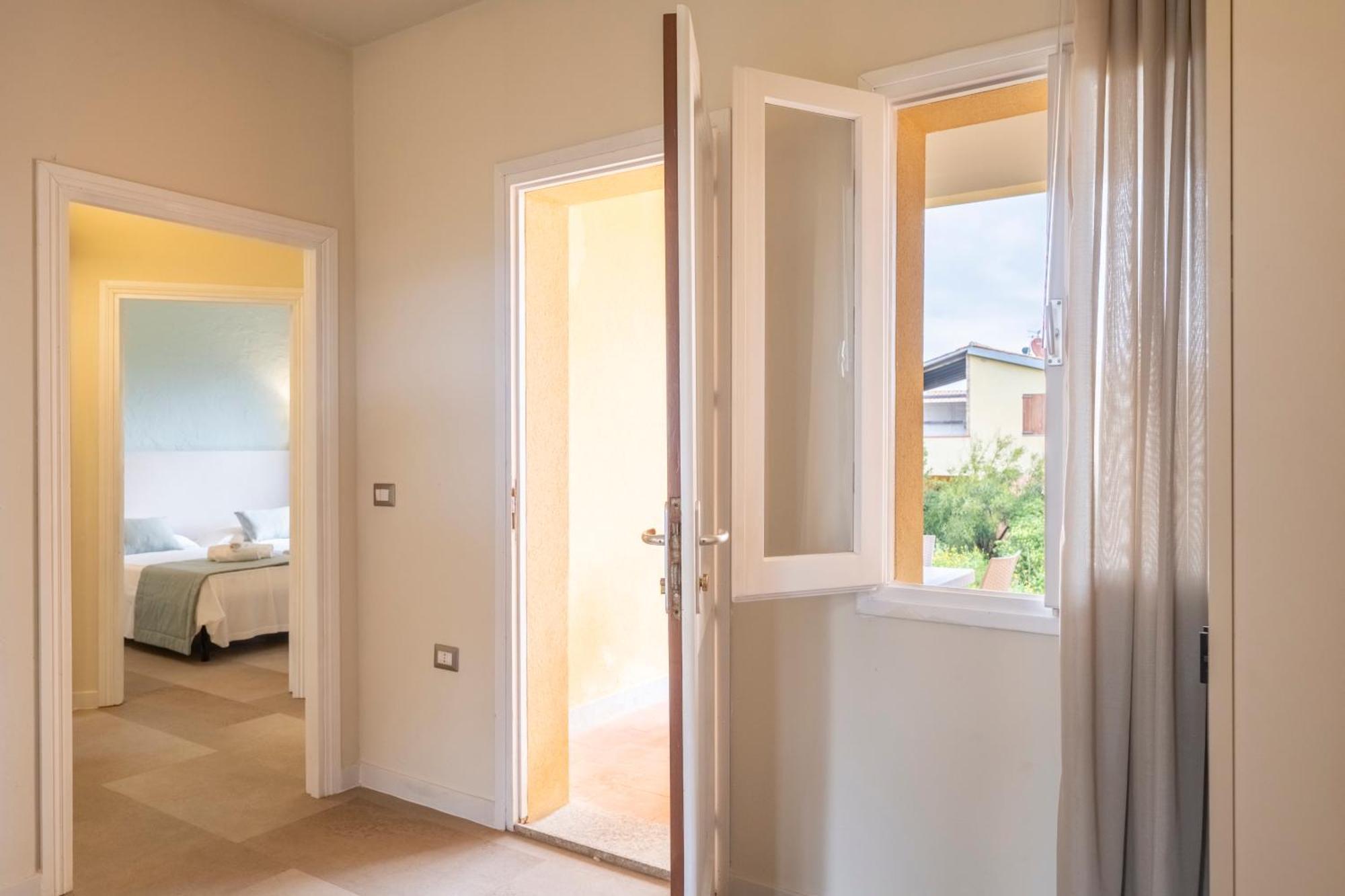 Mimose Beach Village Badesi Εξωτερικό φωτογραφία