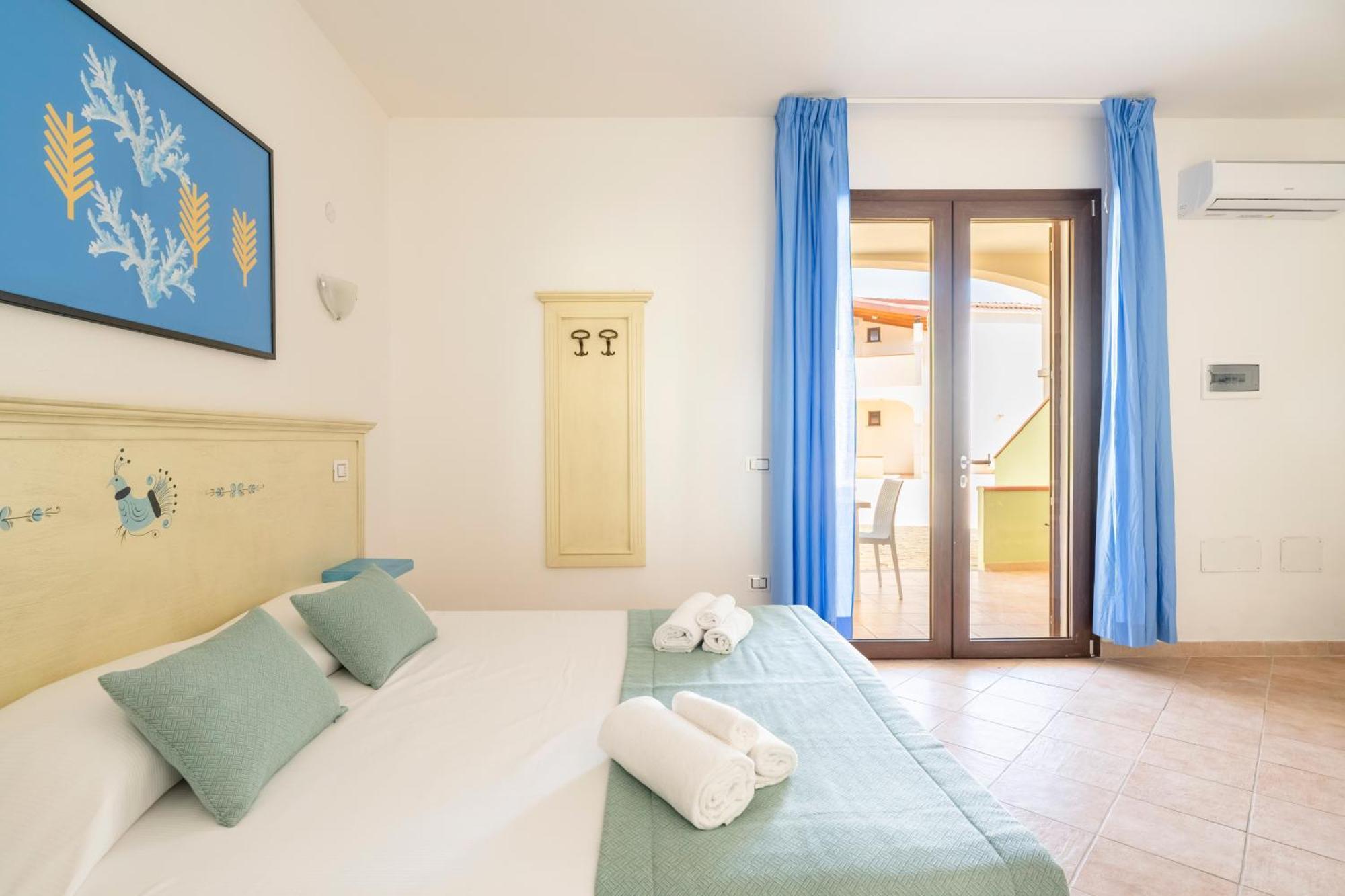 Mimose Beach Village Badesi Εξωτερικό φωτογραφία