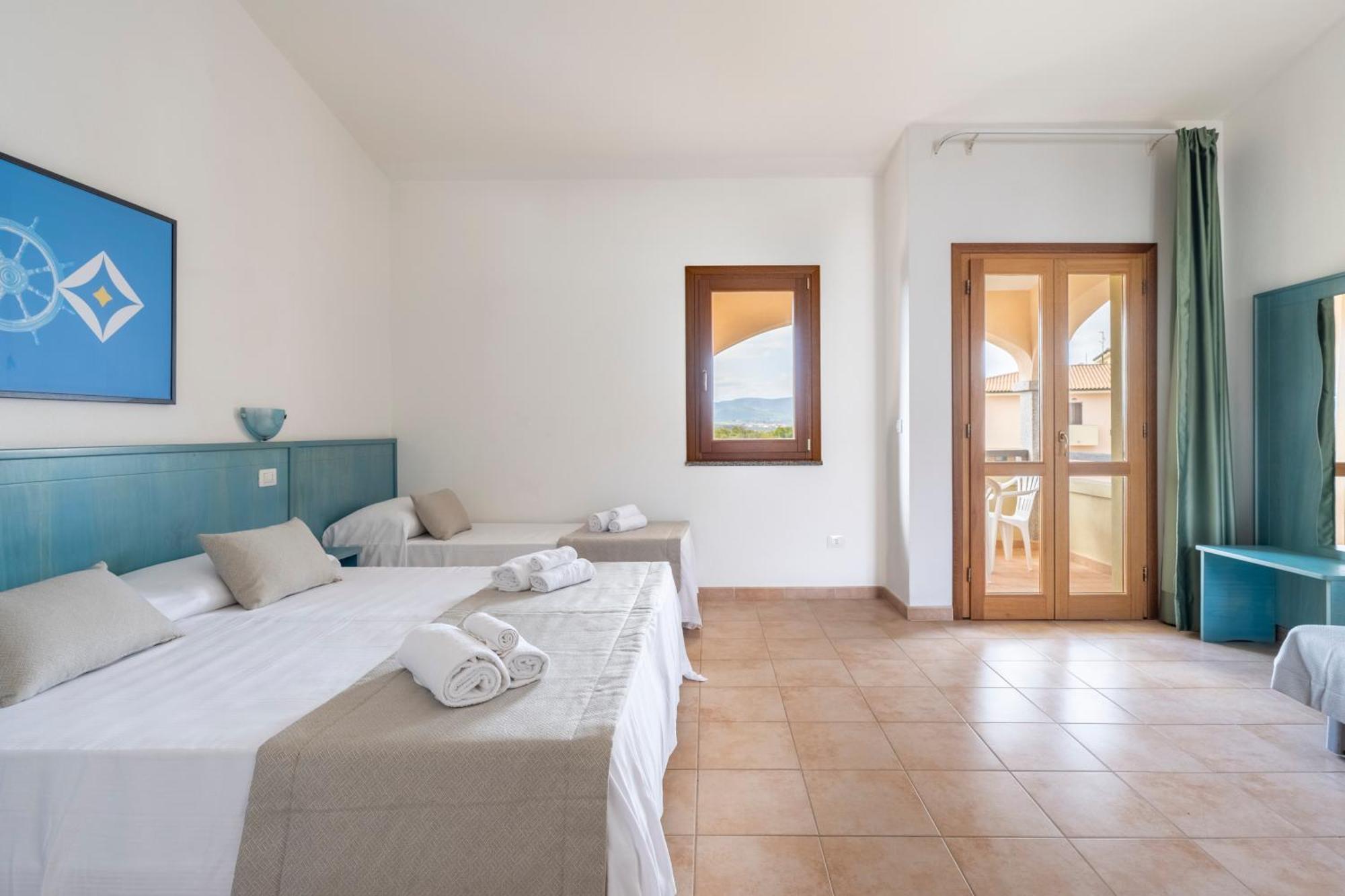 Mimose Beach Village Badesi Εξωτερικό φωτογραφία